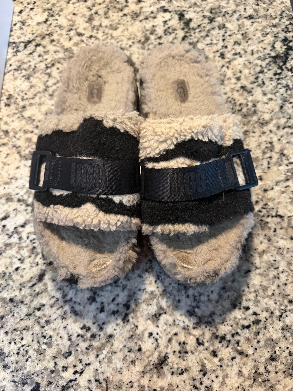 UGG Fuzz Sandal Slides in Beige and Black